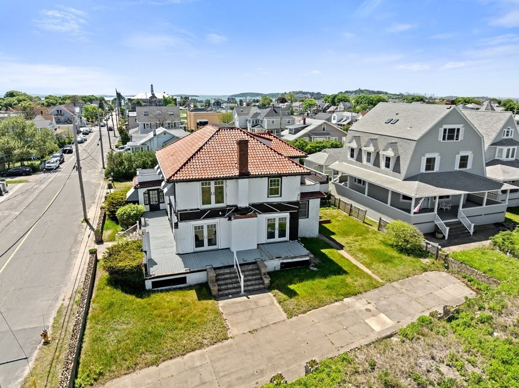 267 Bch Ave, Hull MA 02045-2701 exterior