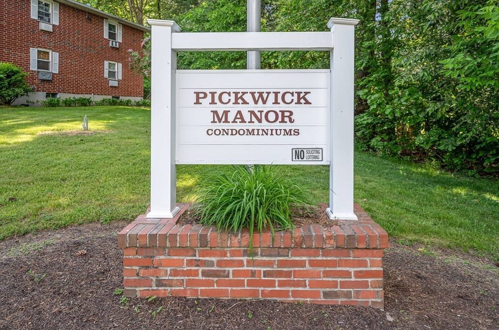 107 Litchfield Pines Dr #c, Leominster, MA 01453