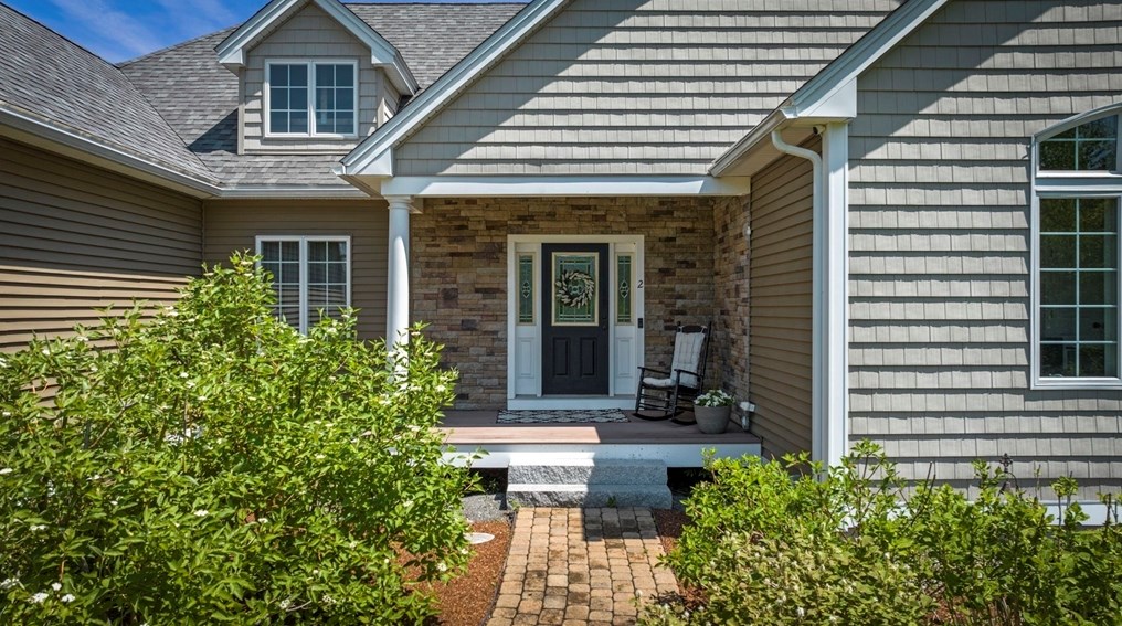 2 Quail Ridge Rd, Merrimac, MA 01860