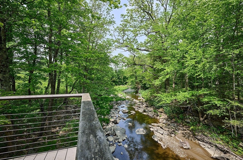 576 Shelburne Fls Rd, Conway MA 01341-9701 exterior