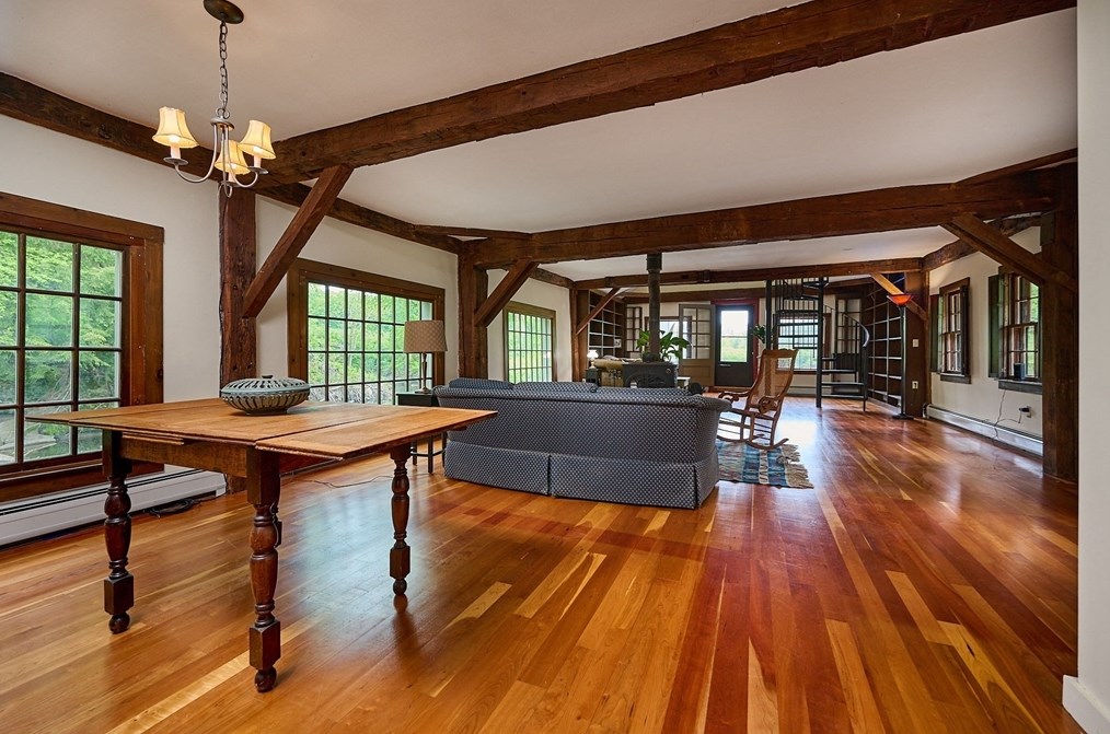 576 Shelburne Fls Rd, Conway MA 01341-9701 exterior