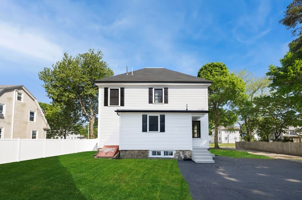 91 Dodge St, Beverly MA 01915-1712 exterior