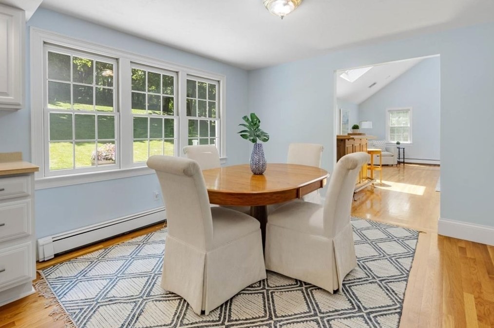 17 Squirrel Hl Ln, Hingham MA exterior