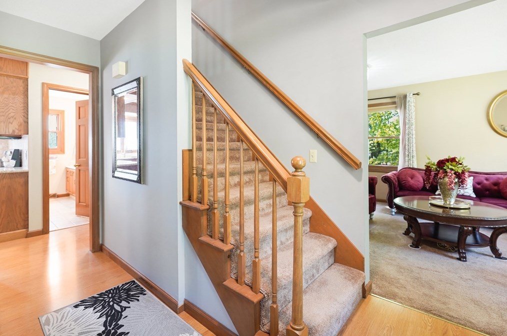 5 Flower St, Springfield MA  01118-2327 exterior