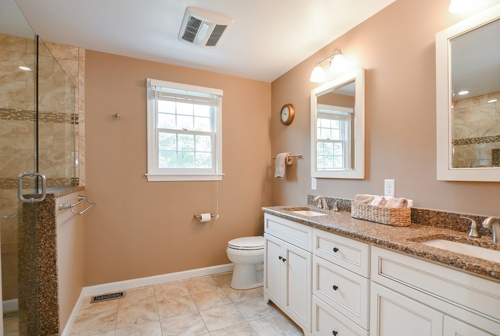 36 Lorraine Metcalf Rd, Franklin MA 02038-3234 exterior