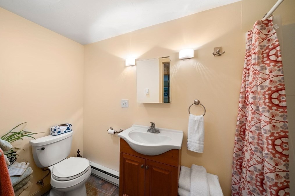 21 Lucys Path, Plymouth MA 02360-6202 exterior