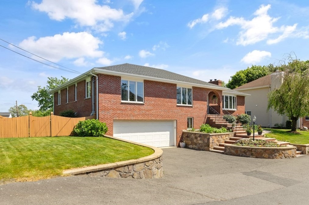 19 Prospect Ave, Saugus, MA 01906-3821