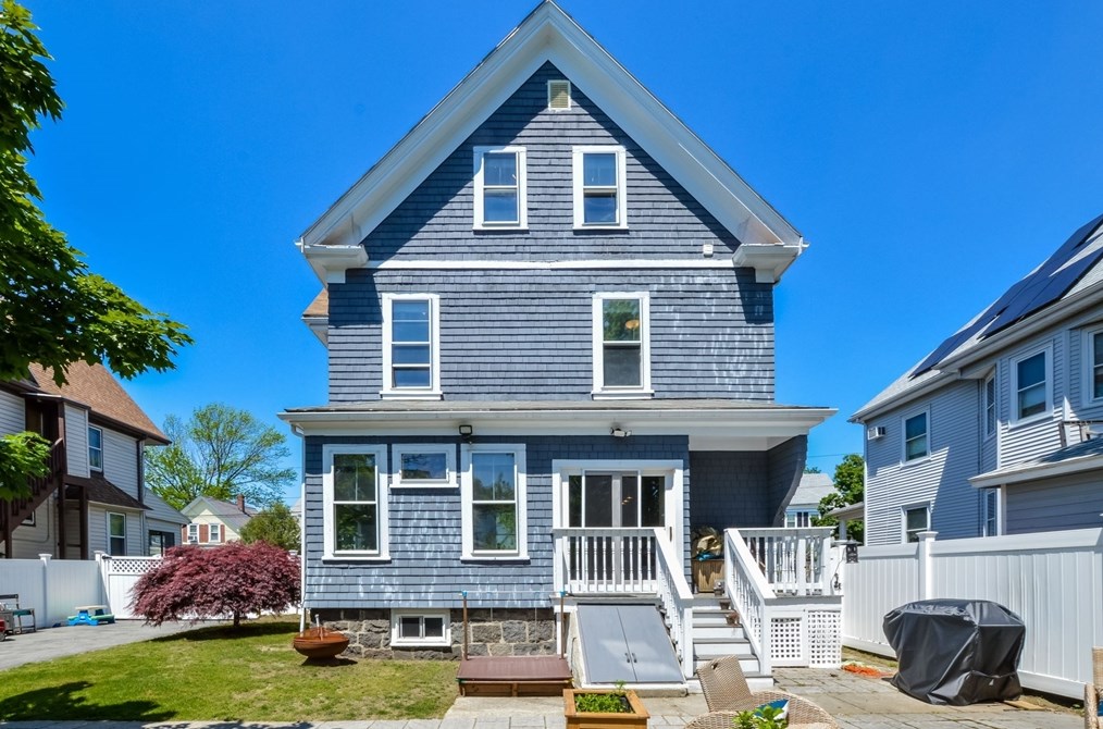 30 Sargent St, Winthrop MA 02152-2805 exterior