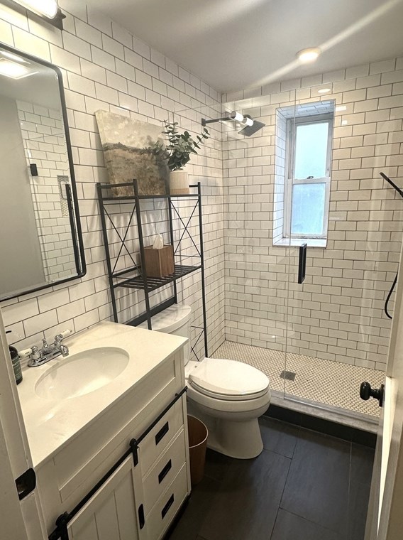 68 Bartlett St Unit 2, Boston, MA