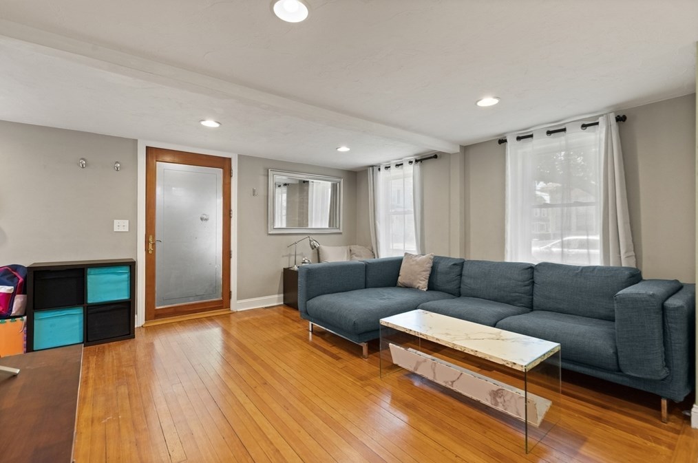 150 Palmer St, Quincy MA 02169-3308 exterior