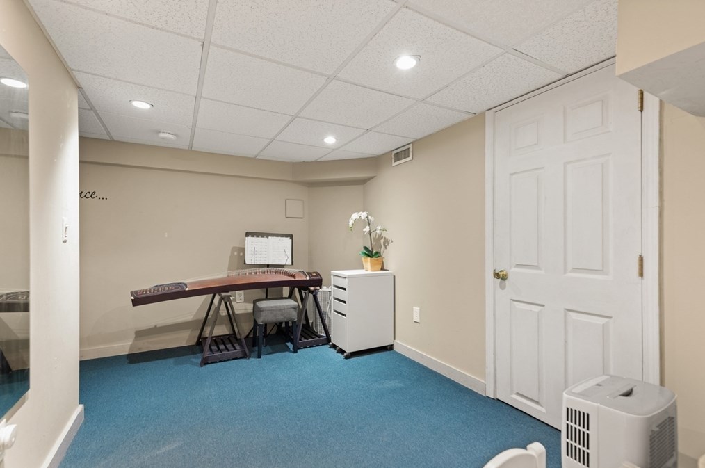 150 Palmer St, Quincy MA 02169-3308 exterior