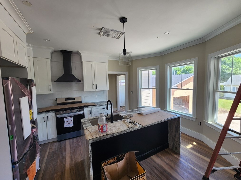 200 Franklin St #2, Stoneham, MA 02180