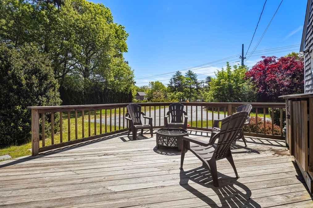 119 S Meadow Rd, Plymouth, MA 02360