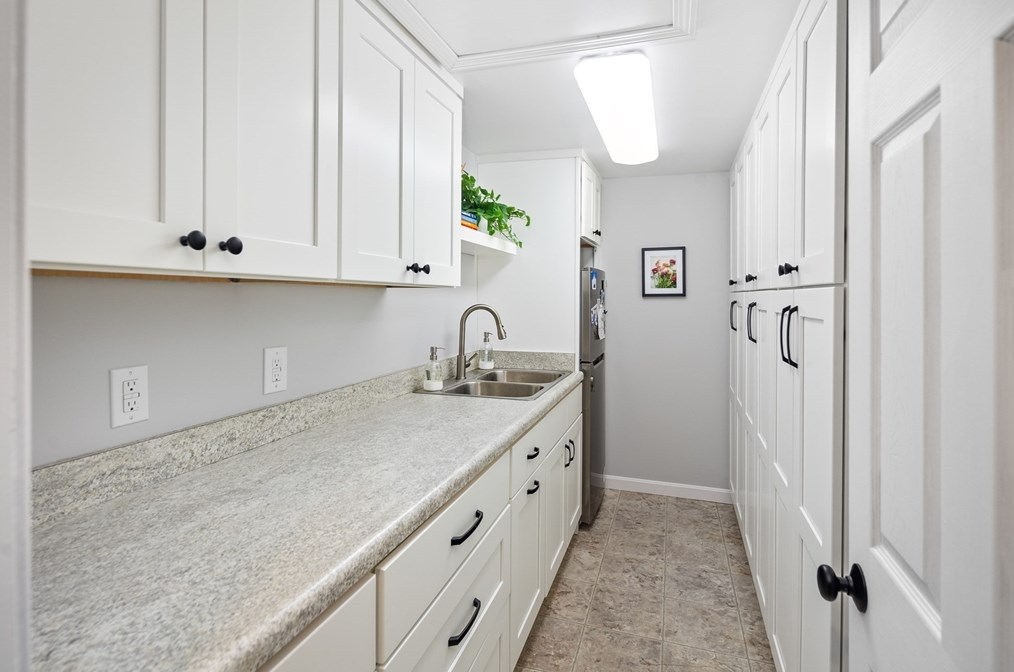 84 King St, Hanover MA 02339-2404 exterior