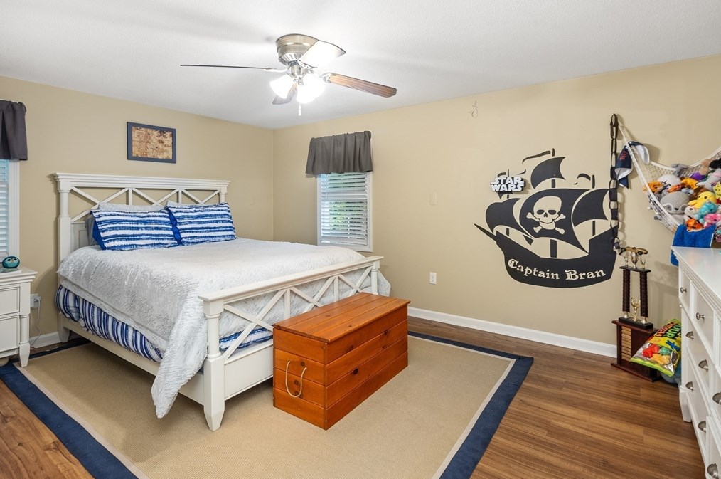 84 King St, Hanover MA 02339-2404 exterior