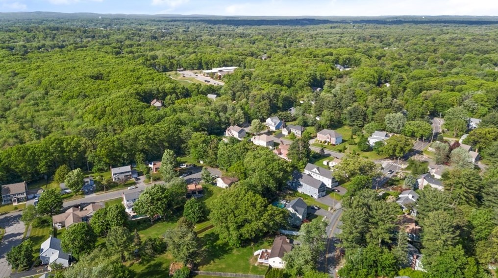 371 Franklin St, Reading MA 01867-1037 exterior