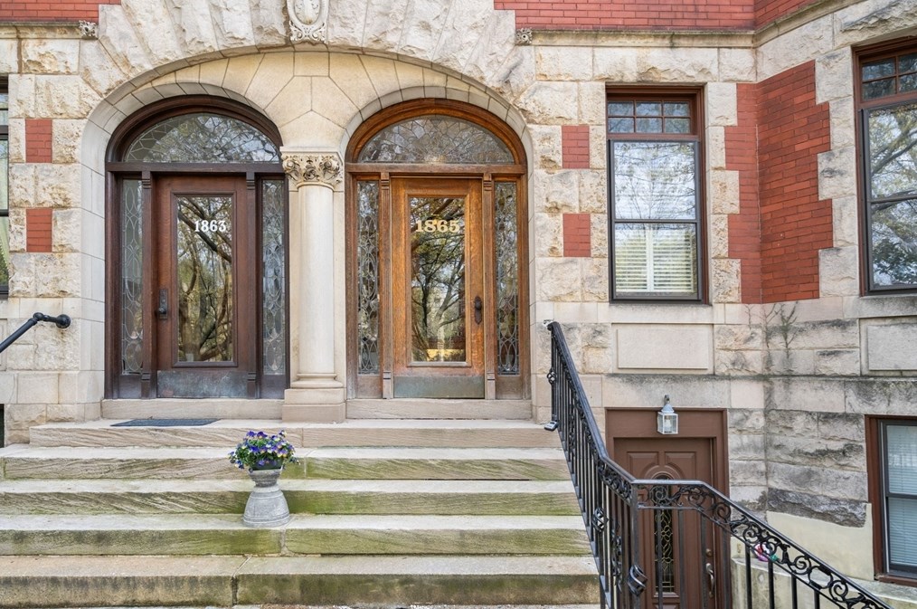 1865 Beacon St #3, Brookline, MA 02445