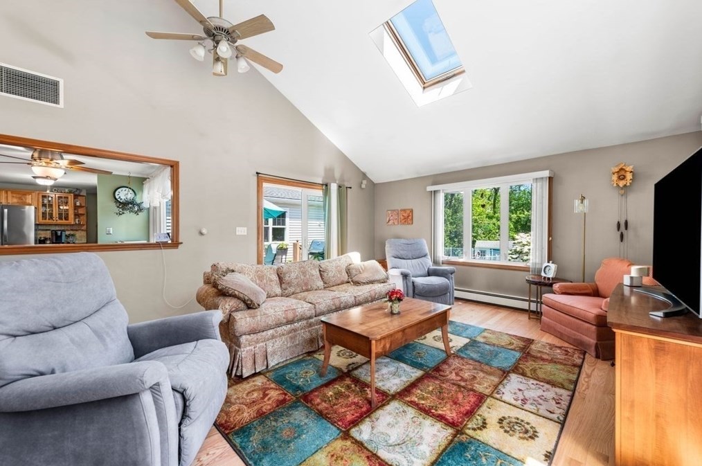 80 Fallon Cir, Braintree MA 02184-3821 exterior