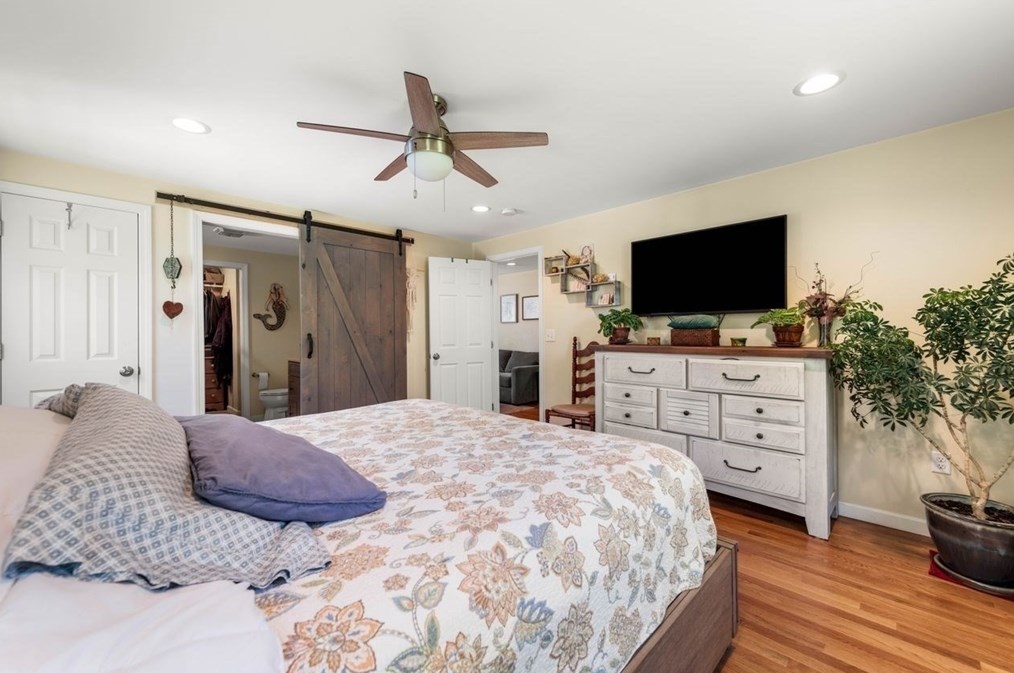 80 Fallon Cir, Braintree MA 02184-3821 exterior