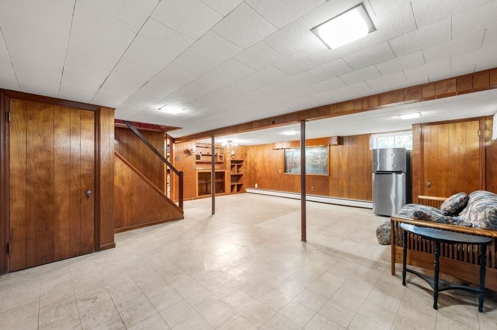 80 Fallon Cir, Braintree MA 02184-3821 exterior