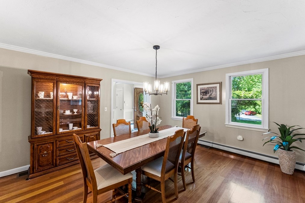 490 St, West Bridgewater MA 02379-1832 exterior