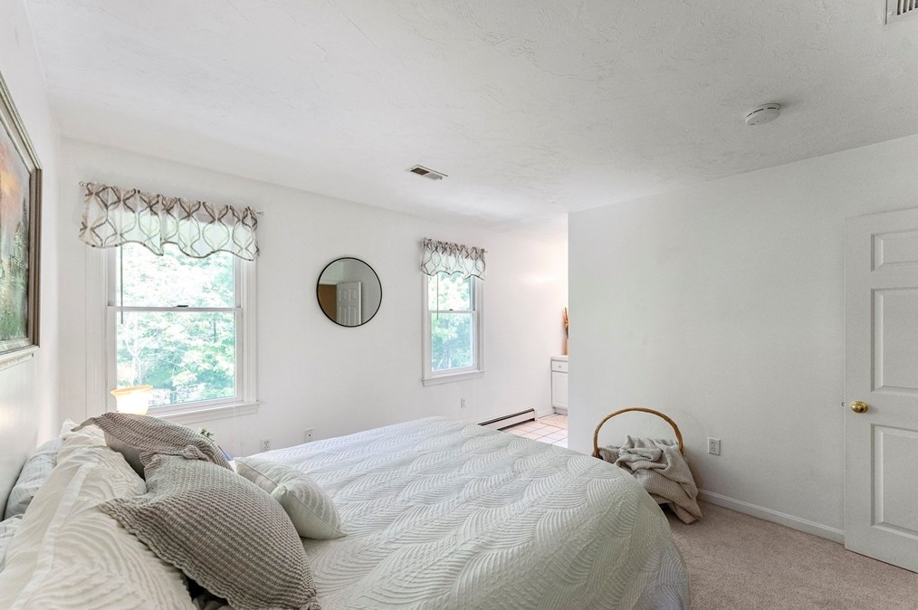 490 St, West Bridgewater MA 02379-1832 exterior