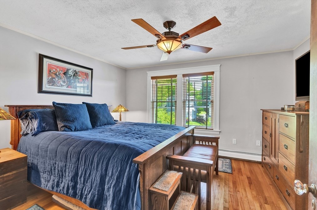 16 Vesper St, Worcester MA 01602-1439 exterior