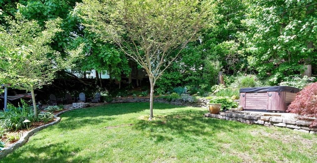 16 Vesper St, Worcester MA 01602-1439 exterior