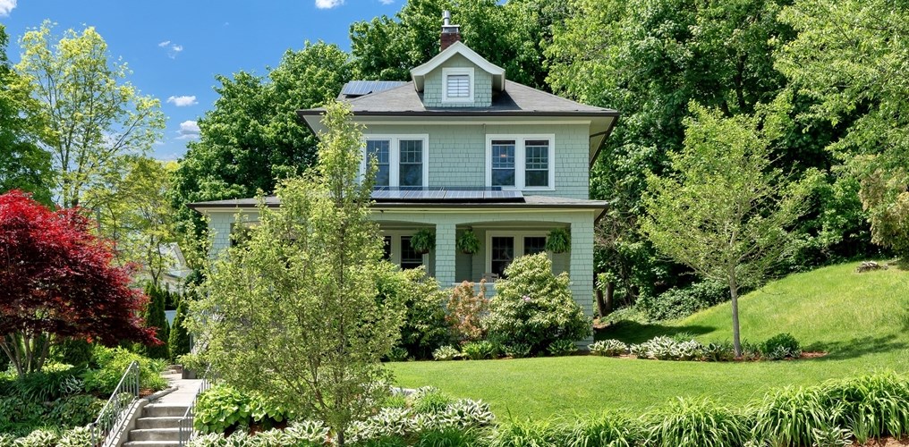 16 Vesper St, Worcester MA 01602-1439 exterior