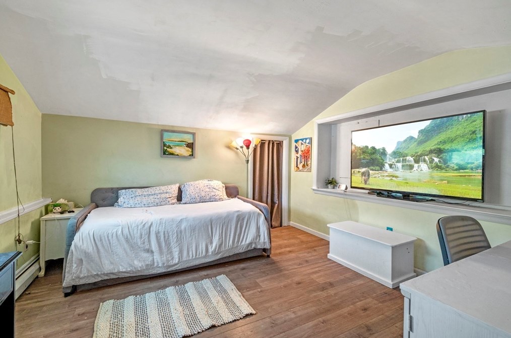 82 Cornell Rd, Marblehead MA 01945-2198 exterior