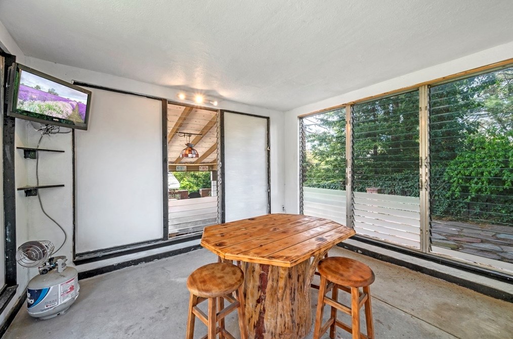 82 Cornell Rd, Marblehead MA 01945-2198 exterior