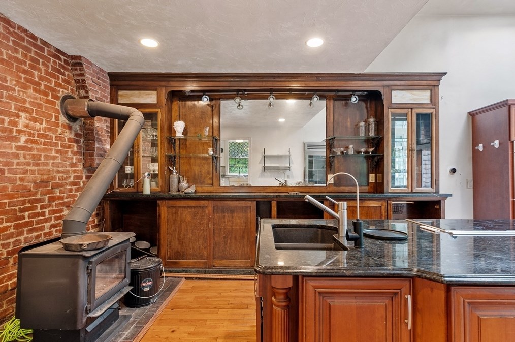 25 Fairbank St, Winchendon MA 01475-1718 exterior