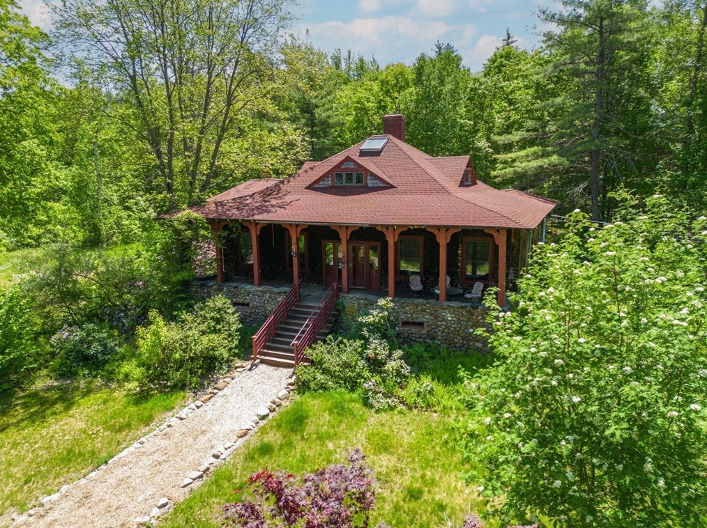 25 Fairbank St, Winchendon, MA 01475-1718