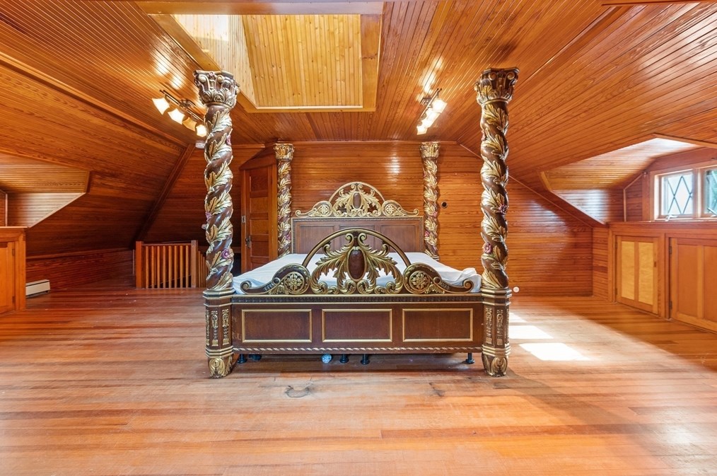 25 Fairbank St, Winchendon MA 01475-1718 exterior