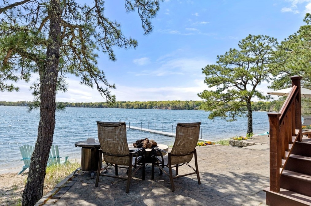 58 Blueberry Rd, Plymouth MA 02360-6800 exterior