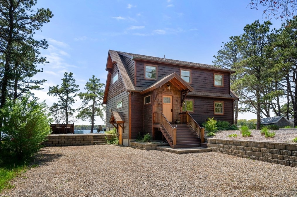 58 Blueberry Rd, Plymouth MA 02360-6800 exterior