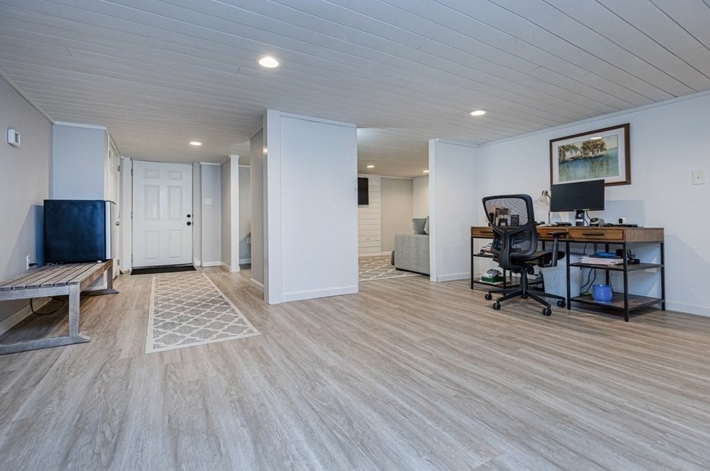 54 Cornell Rd, Marblehead MA 01945-2140 exterior