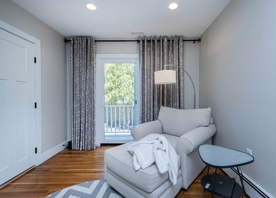 54 Cornell Rd, Marblehead MA 01945-2140 exterior