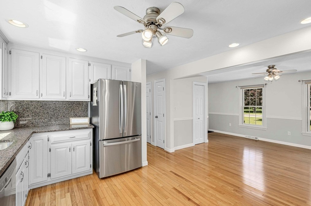 7 Sweetland Farm Rd, Norfolk MA 02056-1346 exterior