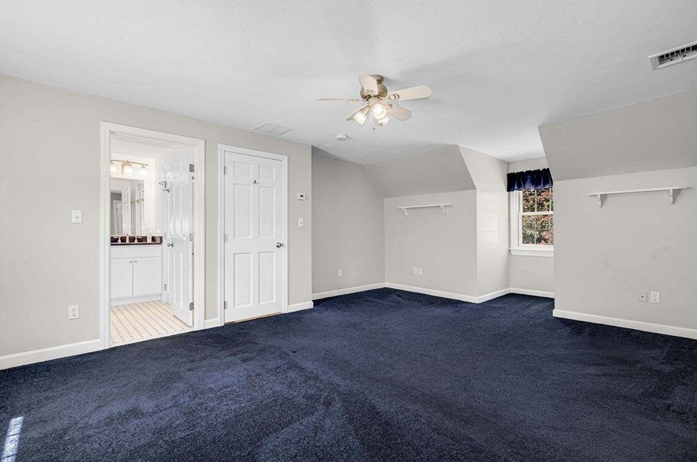 7 Sweetland Farm Rd, Norfolk MA 02056-1346 exterior