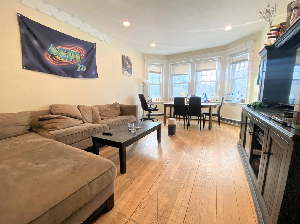 69 Babcock St, Brookline, MA 02446