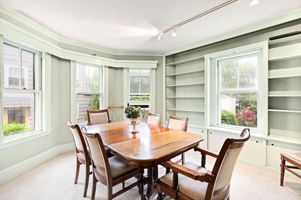 4 Prince St, Marblehead MA 01945-2224 exterior