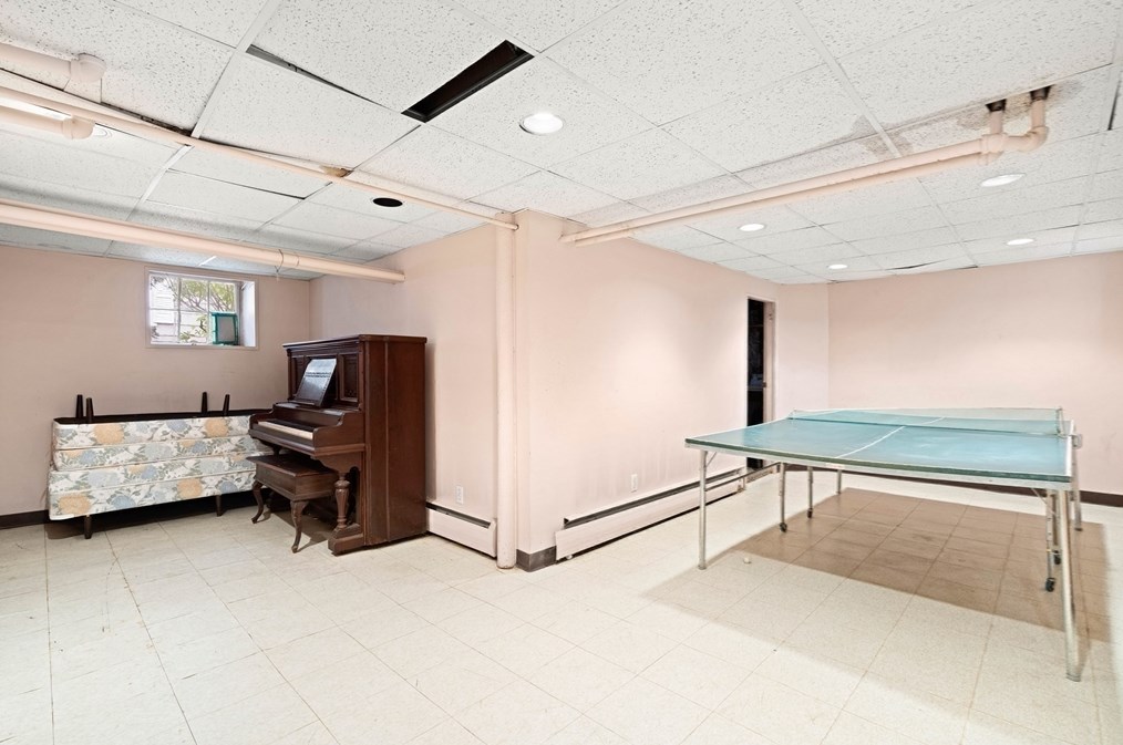 4 Prince St, Marblehead MA 01945-2224 exterior