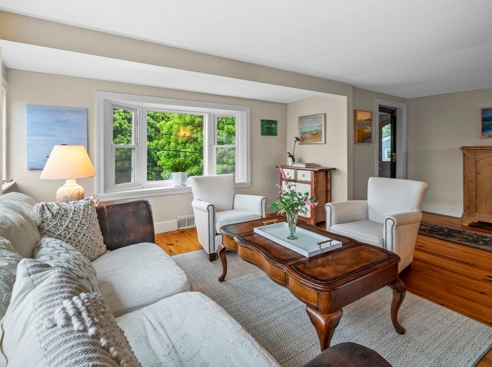 26 Manataug Trl, Marblehead MA 01945-1310 exterior