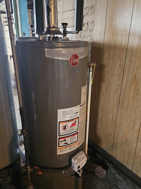 87 Hathaway St, New Bedford MA 02746-2243 exterior