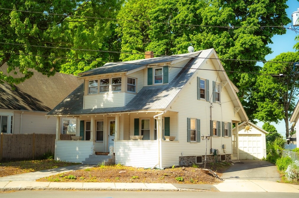 176 Ferry St, Lawrence MA  01841-1330 exterior