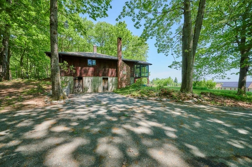 115 Hl St, Leominster MA 01453-3912 exterior