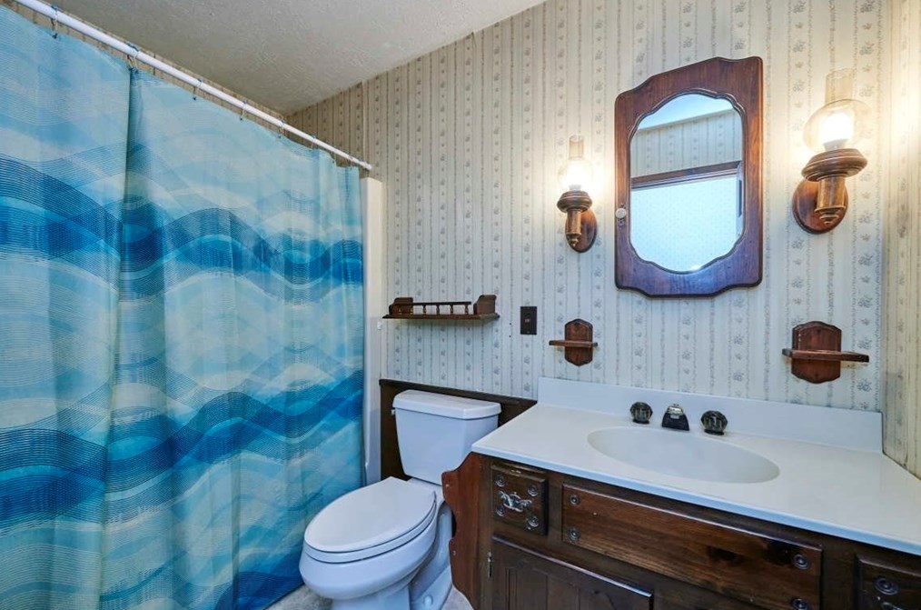 115 Hl St, Leominster MA 01453-3912 exterior