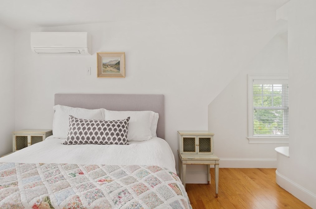 106 Florence Ave, Arlington MA 02476-7264 exterior