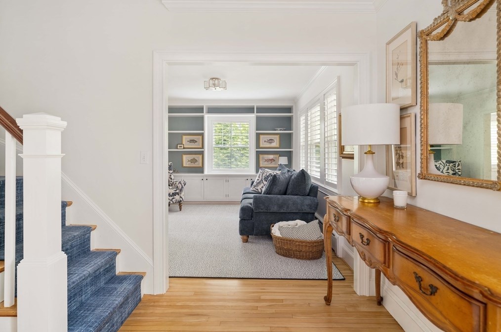 106 Florence Ave, Arlington MA 02476-7264 exterior